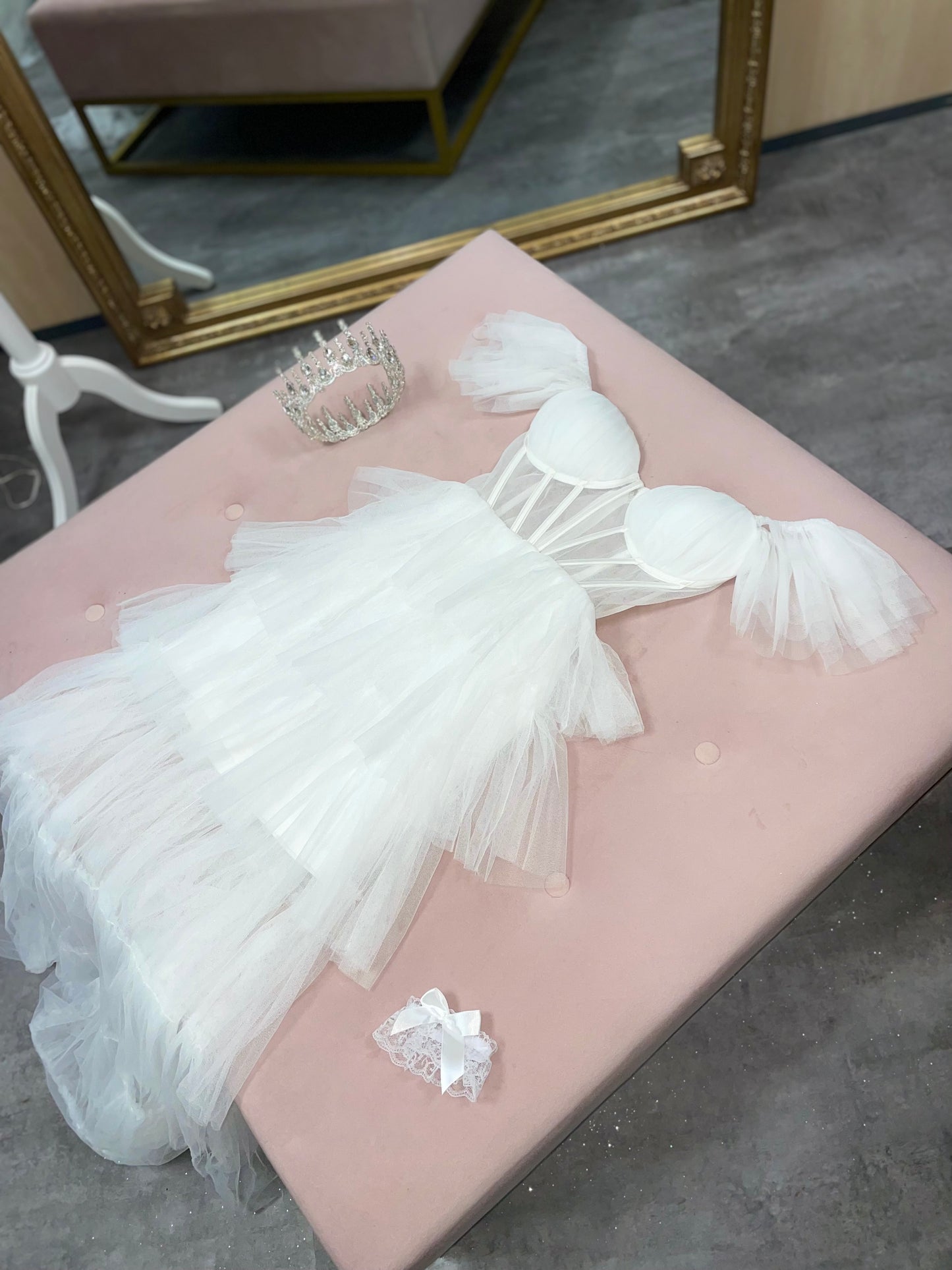 LA ROBE NUPTIALE