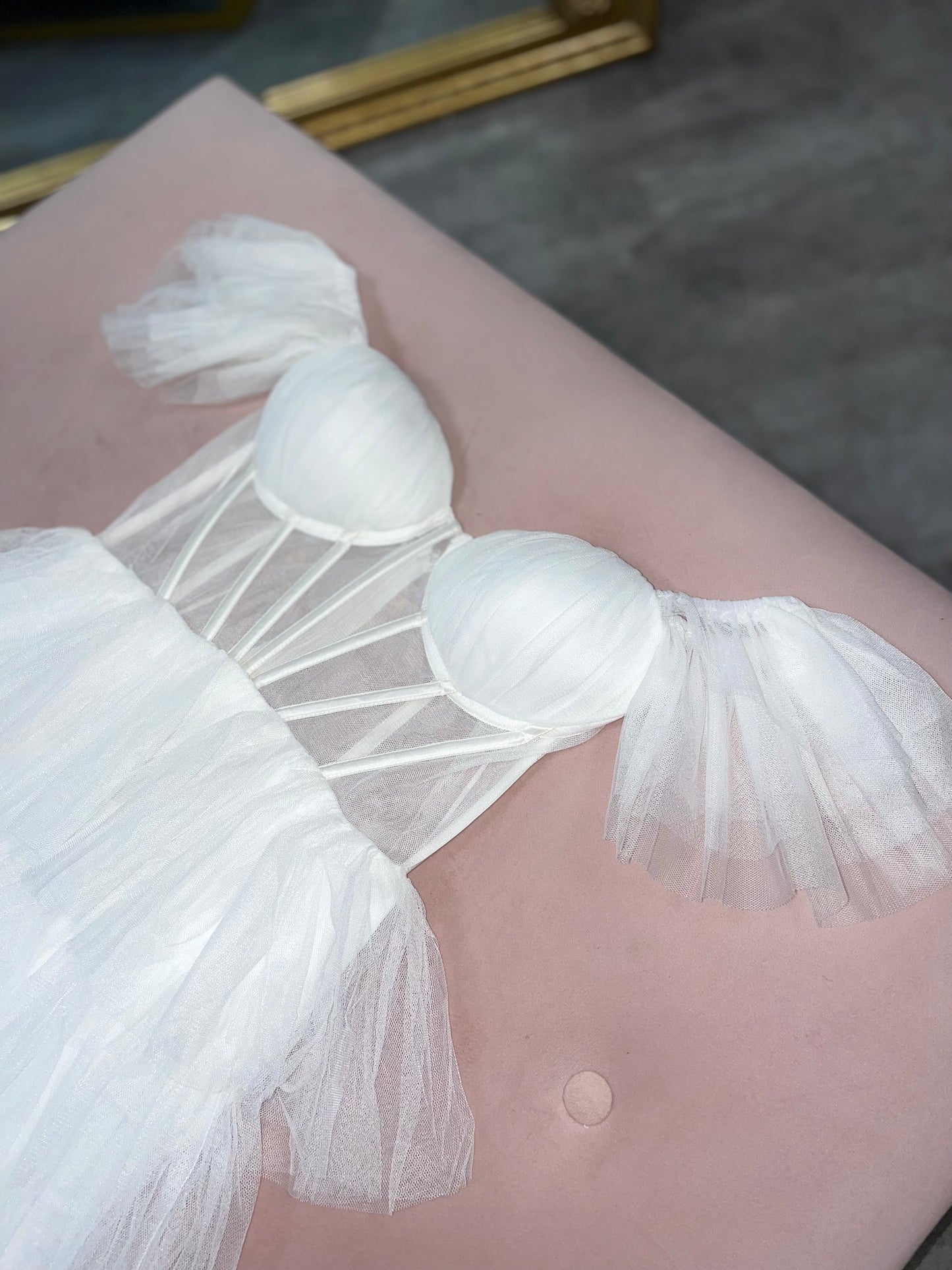 LA ROBE NUPTIALE